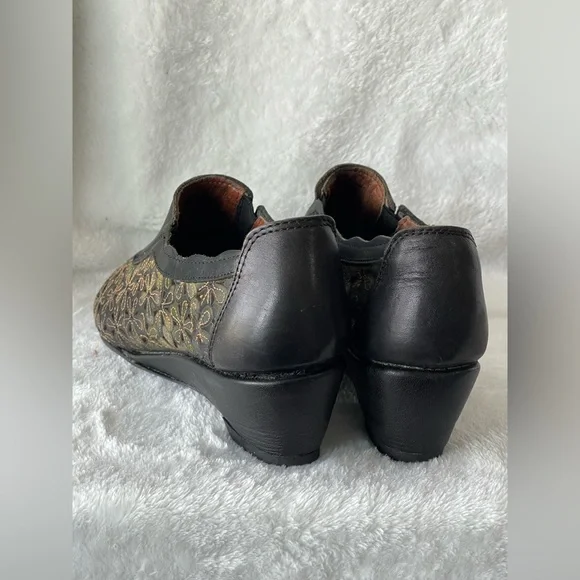 Pikolinos women's slip-on Sz 9 leather embroidered floral cut-out - Picture 5 of 6